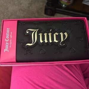 Cute Juicy Couture Wallet